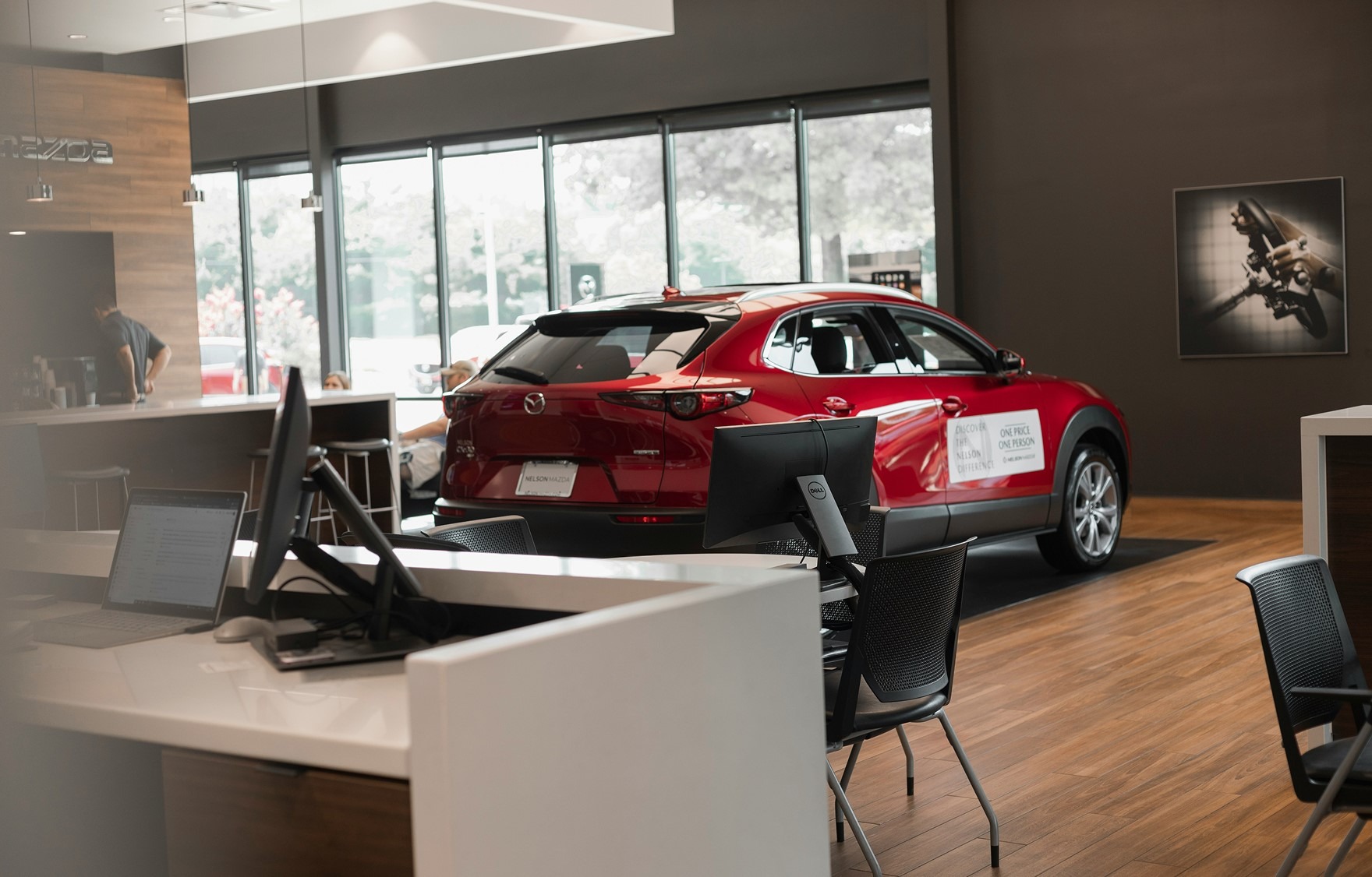 Subpage Details Slider Image Receptionist |  Estilo Automotive